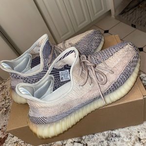 AUTHENTIC Yeezy boost 350 V2 Ash Pearl